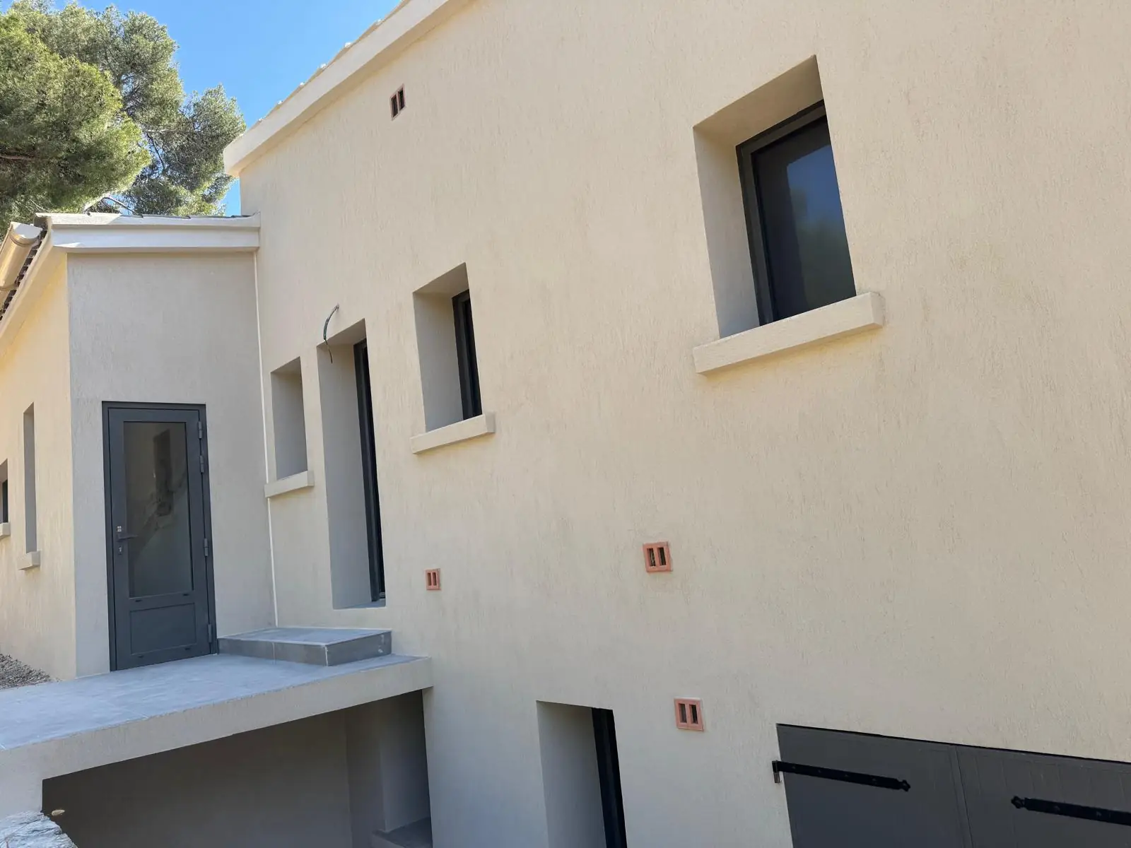 Ravalement & enduit de façade — villa